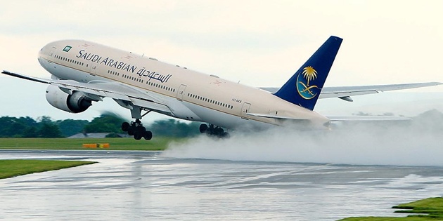 Bakım Yapılan Piste İnmeye Çalışan Pilotu Kule Uyardı